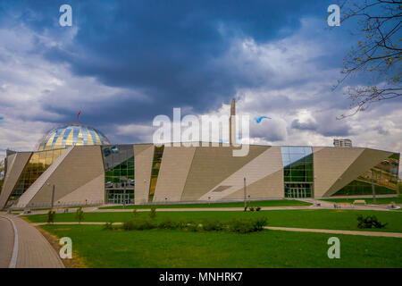 BELARUS, Minsk - Mai 01, 2018: die Fassade der Belarussischen Großen Vaterländischen Krieg Museum und Denkmal, sonnigen Tag Stockfoto