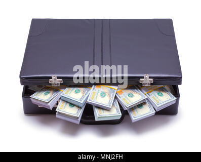 Schwarze Aktentasche mit Geld heraus haften isoliert auf einem weißen Hintergrund. Stockfoto