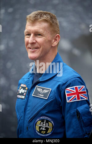 Astronauten Tim Peake, bei einem Besuch im Nationalmuseum von Schottland, Edinburgh, wo er enthüllt eine neue Ausstellung, welche Funktionen die Sojus TMA-19 m Abstieg Modul und der raumanzug Große Peake auf seiner High-speed Reise zurück trug, von der Internationalen Raumstation (ISS). Stockfoto