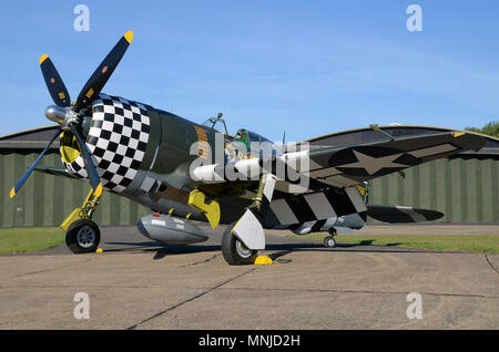 Republik P-47 Thunderbolt genannt Snafu Krieg Eagle Zweiten Weltkrieg Zweiten Weltkrieg Jagdflugzeug rollte nach dem Lackieren. Schachbrettmuster Nase Stockfoto