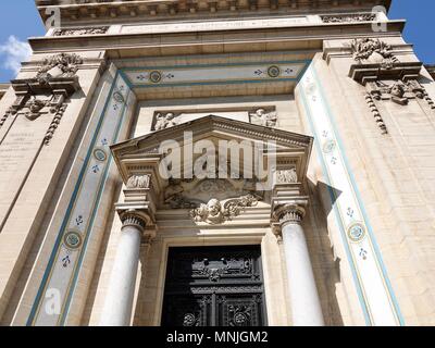 Eingang des Museum der schönen Künste, Musée des Beaux-Arts de Nîmes, Frankreich Stockfoto