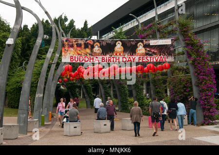 Buddhas Geburtstag Festival Banner in South Bank, Brisbane, Queensland, Australien, Mai 2018 Stockfoto