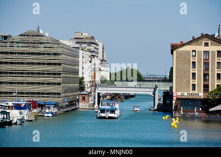 Das Bassin de la Villette (La Villette Becken) ist der größte künstliche See in Paris - Paris - Frankreich Stockfoto