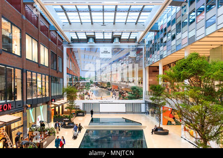 Niederlande, Utrecht, 16. November 2017 - Hoog Catharijne Shopping Mall in Utrecht. Stockfoto