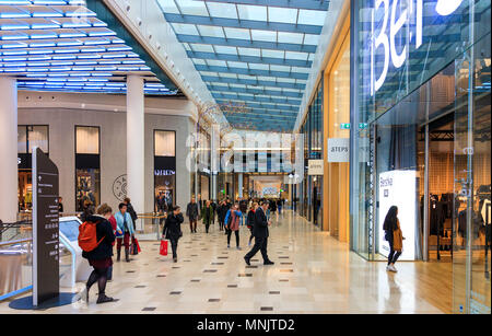 Niederlande, Utrecht, 16. November 2017 - Hoog Catharijne Shopping Mall in Utrecht. Stockfoto