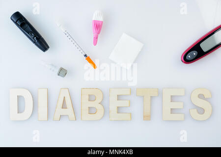 Die grundlegenden Werkzeuge für insulinotherapy und Patienten mit Diabetes. Inschrift Diabetes. Health Care oder Apotheke Themen. Medizinische Umgebung. Stockfoto