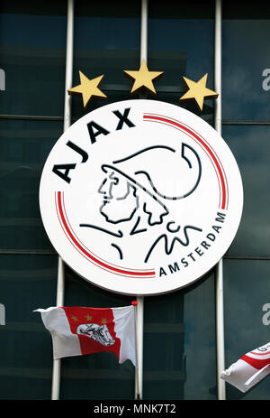 Amsterdam, Niederlande - 14 August 2016: Logo von Ajax an der Wand der Amsterdam Arena Stockfoto