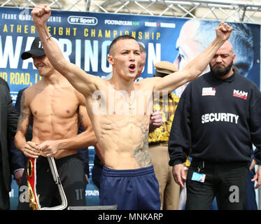 Josh Warrington während der wiegen - in Leeds Civic Hall. Stockfoto