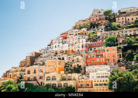 Positano bunten Gebäude in Italien Stockfoto