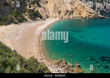 Strand und Bucht der Platja des Coll Baix, Alcudia, Halbinsel Victoria, Mallorca, Balearen, Spanien | Platja de Coll Baix Strand und Bucht, Alcudia, Vi Stockfoto