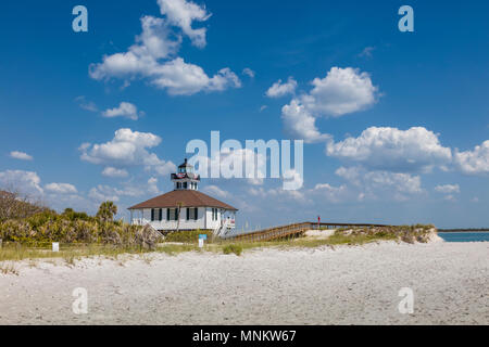 Port Boca Grande Leuchtturm gebaut im Jahr 1890 in Gasparilla Island State Park auf Gasparilla Island eines der Golf Küste vorgelagerten Inseln. Stockfoto