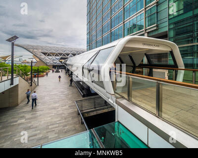 Adams Plaza Brücke, Eingang Crossrail, Canary Wharf, London, Großbritannien. Stockfoto