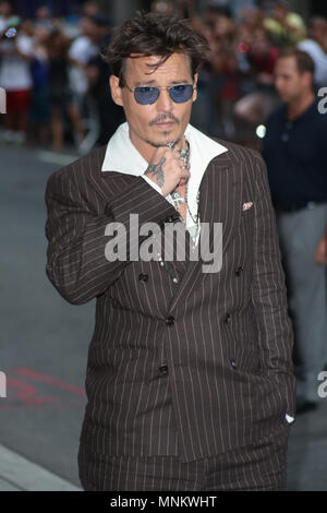 Johnny Depp kommt für die "Late Show mit David Letterman' an Ed Sullivan Theater am 25. Juni 2013 in New York City. Stockfoto