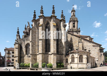 Iglesia de San Severino, 15. Jahrhundert, der Plaza Mayor, Balmaseda, Vizcaya, Pais Vasco, Spanien, Stockfoto