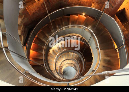 Die Spirale, spiralförmigen Treppe im Leuchtturm, Glasgow, die bis zu den ursprünglichen Wasserturm Stockfoto