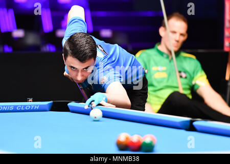 Russlands Fedor Gorst beim World Cup of POOL 2018: Runde 1 - Australien gegen Russland im Luwan (Gymnasium) Arena am Donnerstag, dem 17. Mai 2018. SHANGHAI, China. Credit: Taka G Wu Stockfoto