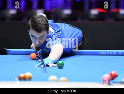 Russlands Fedor Gorst beim World Cup of POOL 2018: Runde 1 - Australien gegen Russland im Luwan (Gymnasium) Arena am Donnerstag, dem 17. Mai 2018. SHANGHAI, China. Credit: Taka G Wu Stockfoto