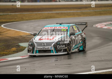 Winton SuperSprint, Winton, Victoria, Australien, 18. Mai 2018. Praxis - Nr. 23 Michael Caruso Racing für Nissan Motorsport fahren hisnNissan Altima L 33 Credit: Brett Keating/Alamy leben Nachrichten Stockfoto