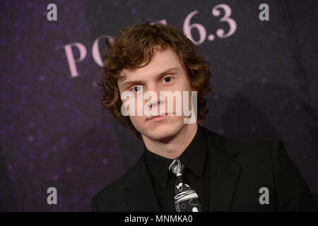 New York, USA. 17. Mai 2018. Evan Peters besucht die New York Premiere der FX-Serie 'pose' im Hammerstein Ballroom am 17. Mai 2018 in New York City. Credit: Erik Pendzich/Alamy leben Nachrichten Stockfoto