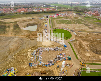 Luftaufnahmen von Redrow Wohnungen Standort-Ebbsfleet Grün in Ebbsfleet Garden City, Kent, Großbritannien Stockfoto