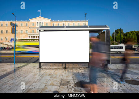 Mock up leeres weißes orizontal Bushaltestelle in einer Stadt, Athen Stockfoto