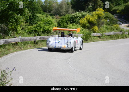 PESARO SAN BARTOLO, Italien, 17. Mai - 2018: PORSCHE 550 Spyder 1500 RS 1955 auf einem alten Rennwagen Rallye Mille Miglia 2018 die berühmten italienischen Stockfoto