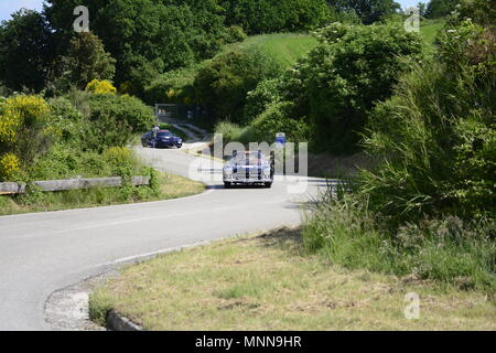 PESARO COLLE SAN BARTOLO, Italien, 17. Mai - 2018: Mille Miglia 2018 die berühmten Italia Stockfoto