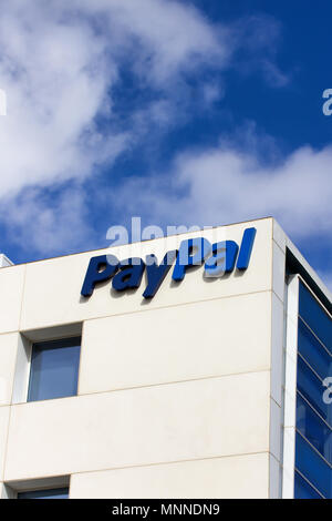 SAN JOSE, CA/USA - 1. MÄRZ 2014: PayPal Konzernzentrale und unterzeichnen. Stockfoto