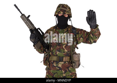 Britische Armee Soldat im tarnanzug Uniformen isoliert auf weißem Stockfoto