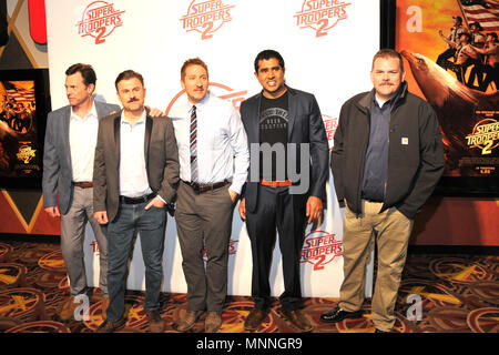 Super Troopers 2 Rote Teppich Ankünfte für die Chicago Premiere auf AMC River East 21 Theater in Chicago, IL, USA am 17. April 2018 Mit: Erik Stolhanske, Steve Lemme, Paul Soter, Jay Chandrasekhar, Kevin Heffernan, Wo: Chicago, Illinois, United States Wenn: 17 Apr 2018 Credit: Adam Bielawski/WENN.com Stockfoto