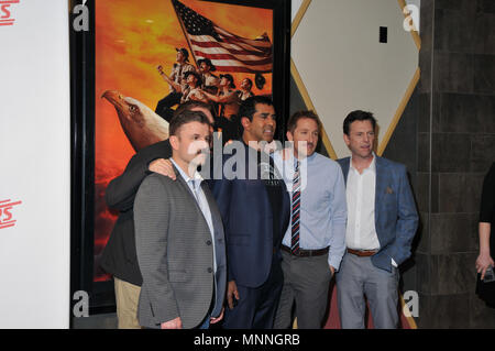 Super Troopers 2 Rote Teppich Ankünfte für die Chicago Premiere auf AMC River East 21 Theater in Chicago, IL, USA am 17. April 2018 Mit: Steve Lemme, Jay Chandrasekhar, Paul Soter, Erik Stolhanske Wo: Chicago, Illinois, United States Wenn: 17 Apr 2018 Credit: Adam Bielawski/WENN.com Stockfoto