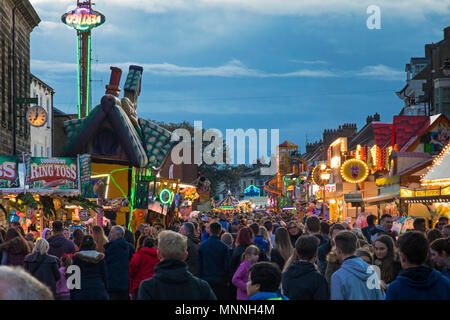 Scharen von Besuchern an Stokesley zeigen, North Yorkshire, England, Großbritannien Stockfoto