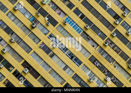 Fassade des People's Park Komplex, Wahrzeichen von Chinatown in Singapur. Die Anlage ist eine gemischte Nutzung, hohes Gebäude bestehen aus Büro und Wohnung. Stockfoto