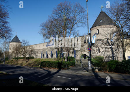 Ein Teil der mittelalterlichen Stadtmauer in Köln Stockfoto