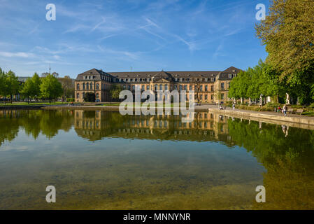 Park von der Stadt Stuttgart in der Nähe der Theater und Oper builing - Deutschland Stockfoto