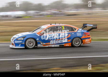 Winton SuperSprint, Winton, Victoria, Australien, 19. Mai 2018. Nr. 7 Andre Heimgartner Racing für Nissan Motorsport seine Nissan Altima L 33 während der Praxis drei fahren. Credit: Brett Keating/Alamy leben Nachrichten Stockfoto