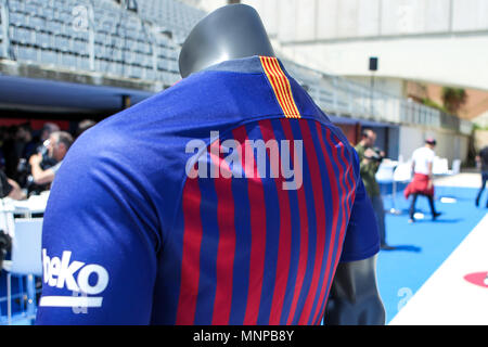 Piscines de Montjuic, Barcelona, Spanien, 19. Mai 2018. FC Barcelona Kit Start für die Saison 2018-2019; Neue FC Barcelona Trikot für die Saison 2018-19 Quelle: Aktion Plus Sport Bilder/Alamy Live News Credit: Aktion Plus Sport Bilder/Alamy leben Nachrichten Stockfoto