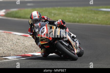 Portrush, Nordirland. 19 Mai, 2018. Internationale North West 200 Motorrad Rennen, Samstag Racing; Michael Rutter (Bathams Racing) dauert 3. Platz in der Eröffnung Superbike Rennen Credit: Aktion plus Sport/Alamy leben Nachrichten Stockfoto