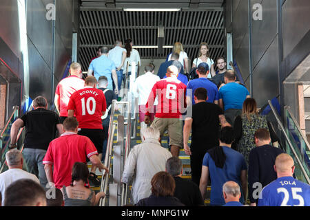 London, Großbritannien. 19. Mai 2018. Fans verlassen Wembley Park Station Credit: Alex Cavendish/Alamy leben Nachrichten Stockfoto