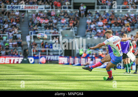 19. Mai 2018, St. James' Park, Newcastle, England; Betfred Super League Magic Wochenende, Widnes Wikinger v St Helens; Danny Richardson von St Helens mit einer Umwandlung Stockfoto