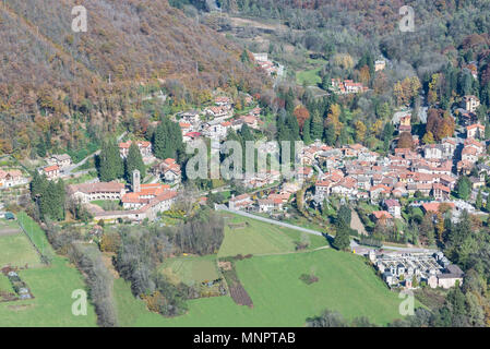 Provinz Varese zwischen Stadt Varese und dem Lago Maggiore, Italien. Valganna, Dorf von Ganna, bekannt für die Badia di San Gemolo Stockfoto