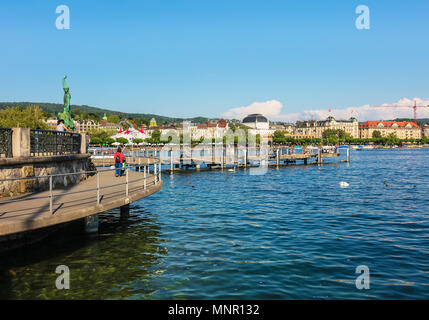 Zürich, Schweiz - 11. Mai 2018: See Zürich, Blick von der Stadt Zürich. Der See ist ein See in der Schweiz, die sich südöstlich der Stadt o Stockfoto