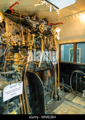 Fahrerkabine von Ex-LMS Klasse 5 Dampflok Zahl 5000 um NRM Fortbewegung Shildon Co Durham England Großbritannien Stockfoto