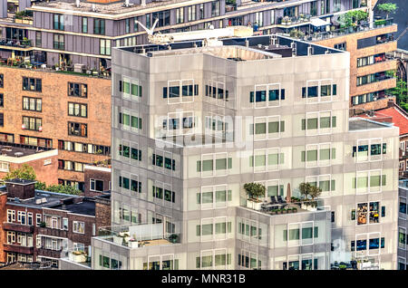 Rotterdam, Niederlande, 11. Mai 2018: Die oberen Segment des Timmerhuis, mit Luxus Wohnungen mit Dachterrassen Stockfoto