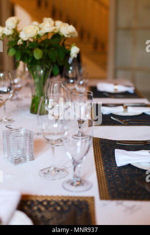 Schöne Tabelle für eine Hochzeit oder Event party Set Stockfoto