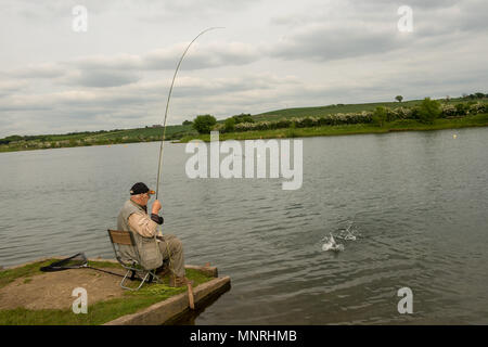Außenbereich des AMRC Design Prototyping and Testing Centre in Sheffield, Großbritannien, mit fortschrittlicher Technik, Innovation und Fertigungsforschung Stockfoto