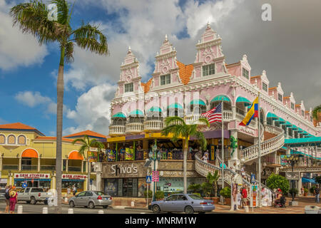 Farbenfrohe Gebäude, Oranjestad, Aruba, West Indies Stockfoto