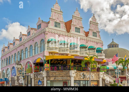 Farbenfrohe Gebäude, Oranjestad, Aruba, West Indies Stockfoto