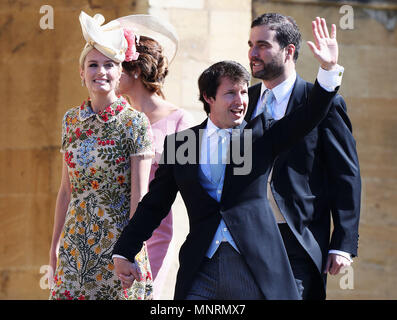 Sofia Wellesley (links) und James Blunt (rechts) an der St. George's Chapel auf Schloss Windsor für die Hochzeit von Meghan Markle und Prinz Harry. Stockfoto