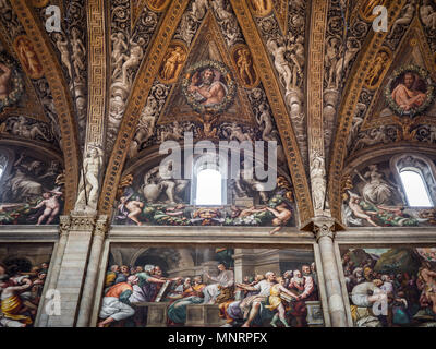 Parma, Italien - 8 April 2018: Detail der wunderbaren Renaissance Fresken in der Kathedrale Santa Maria Assunta in Parma. Stockfoto